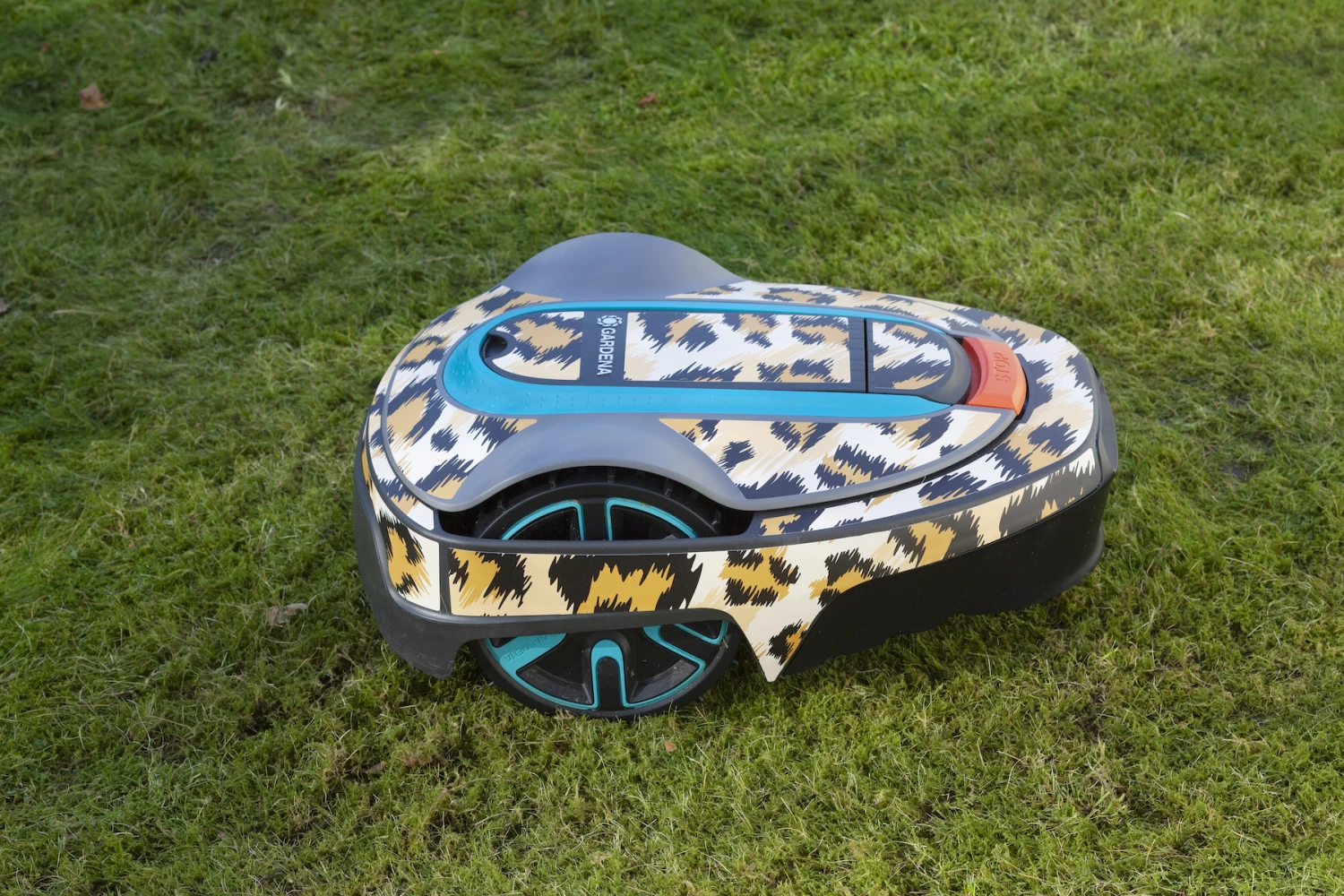 Twinckels Outfit Voor Gardena Robotmaaier 250/350/500 - Panter 4 Twinckels Outfit Voor Gardena Robotmaaier 250/350/500 - Panter - Afbeelding 2