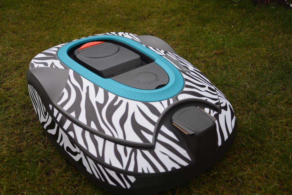 Twinckels Outfit Voor Gardena Robotmaaier 250/350/500 - Zebra 2 6 Twinckels Outfit Voor Gardena Robotmaaier 250/350/500 - Zebra 2 - Afbeelding 4