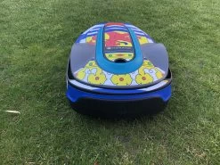 Twinckels Outfit Voor Gardena Robotmaaier Sileno - Zeeuwse Vlag 9 Twinckels Outfit Voor Gardena Robotmaaier Sileno - Zeeuwse Vlag -Tuinonderhouds Winkel image 593