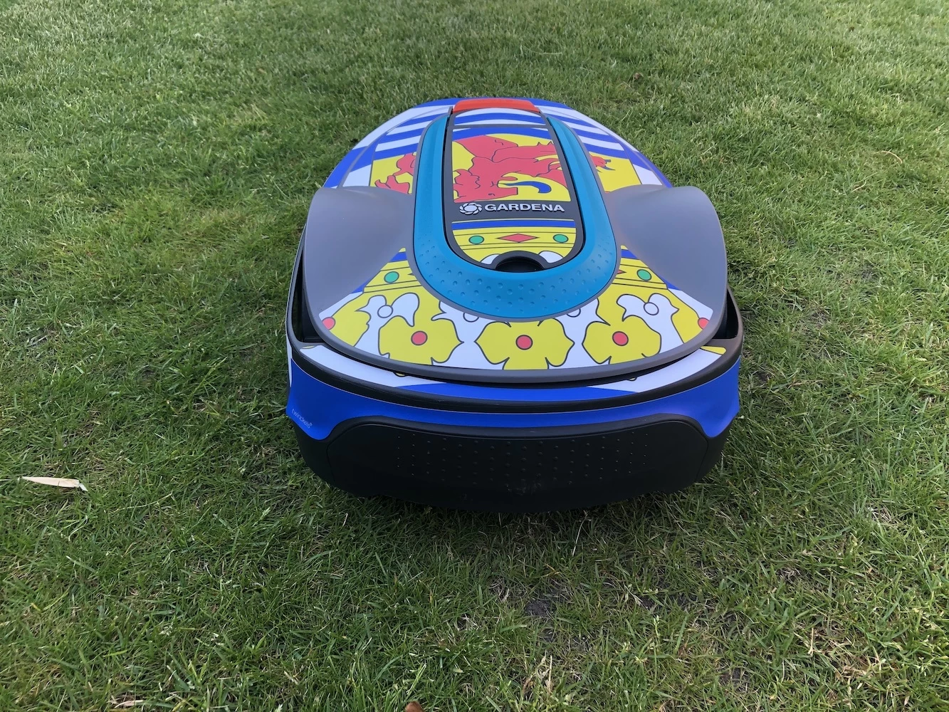 Twinckels Outfit Voor Gardena Robotmaaier Sileno - Zeeuwse Vlag 5 Twinckels Outfit Voor Gardena Robotmaaier Sileno - Zeeuwse Vlag - Afbeelding 3