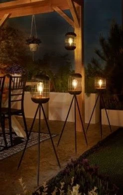 LuxForm Solar Lighthouse Tripod -Tuinonderhouds Winkel image 905